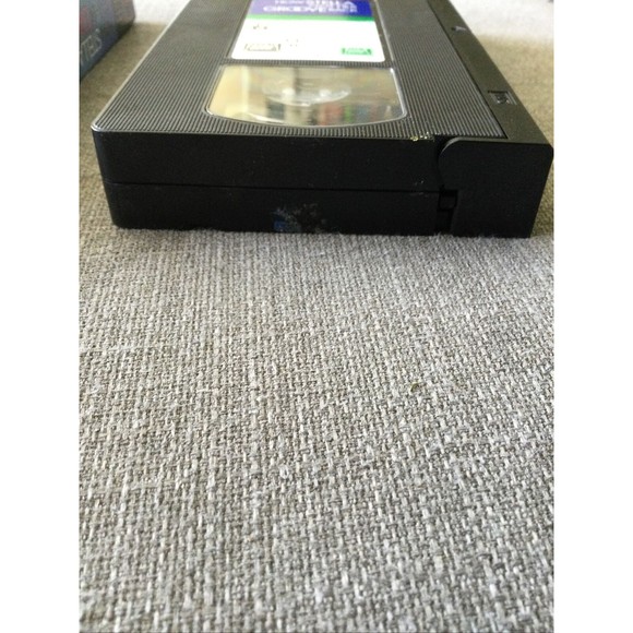 How Stella Got Her Groove Back Starring Angela Bassett VHS Taye Diggs Premiere - Picture 8 of 12